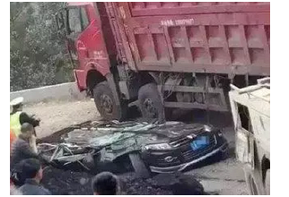 大貨車司機說大實話：“為什么我們不踩剎車”！